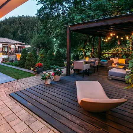 Helia Hotel